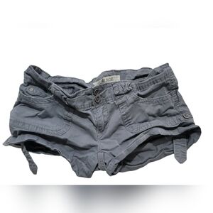 GARAGE shorts size 3